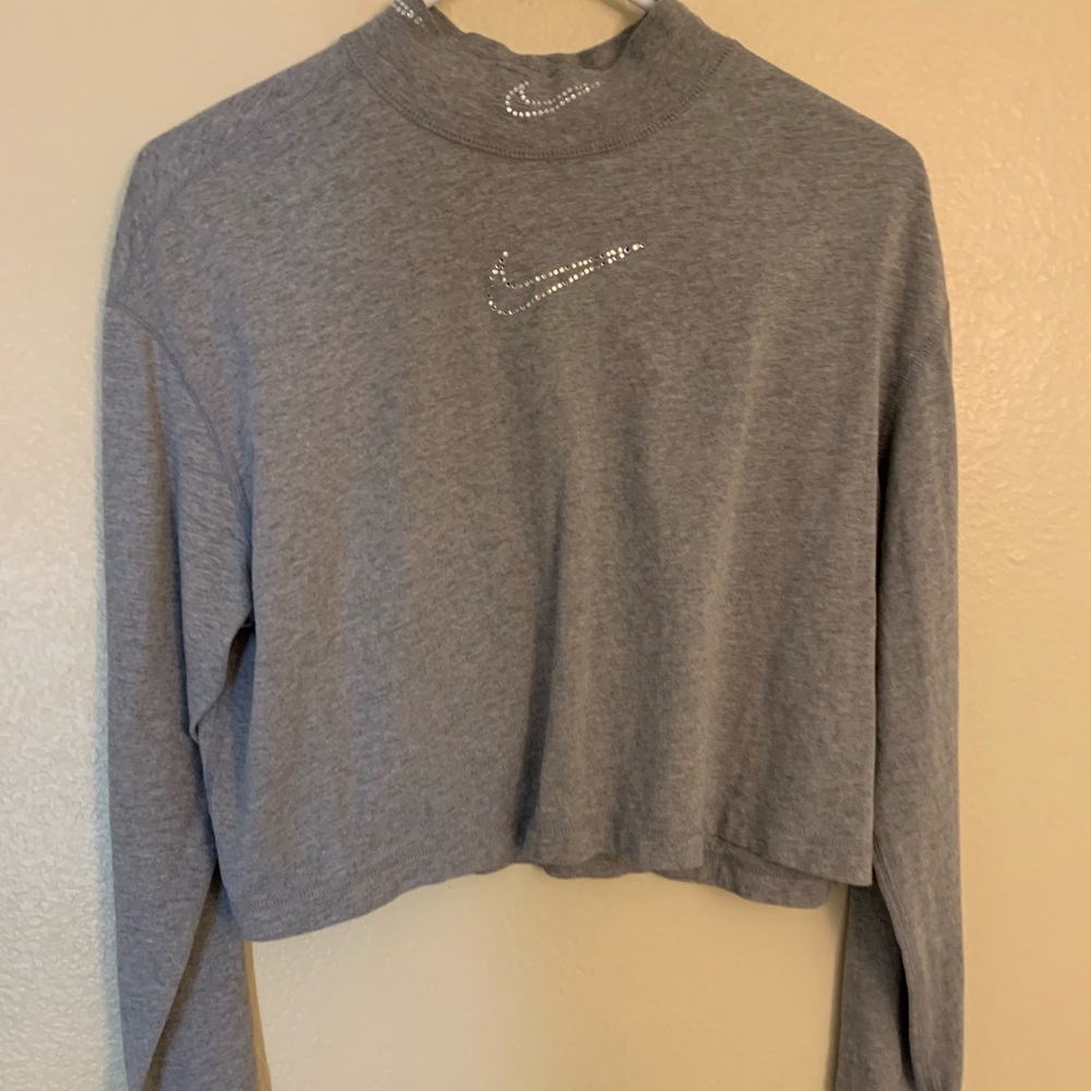 Never worn Nike tee! (Mock neck)